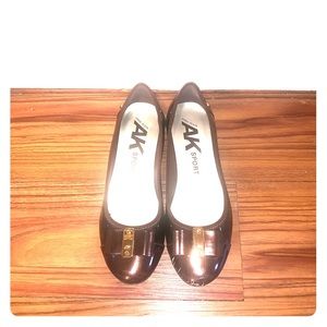 Anne Klein Women’s Aricia Fabric Cap Flats